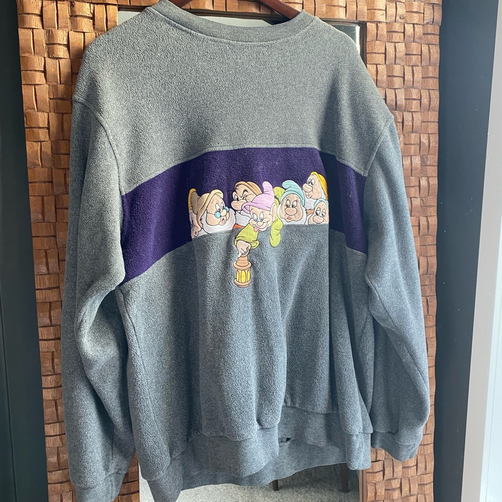 Vintage seven dwarves sweatshirt